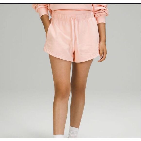 Lululemon Inner Glow HR Short 3" Sz 4 - Picture 1 of 5